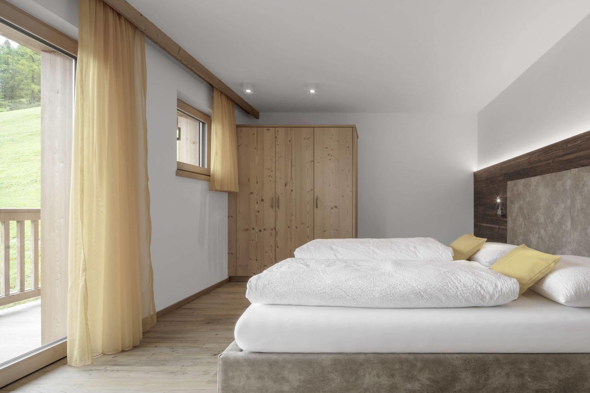 Ciasa De Lenz Hotel San Cassiano  Ngoại thất bức ảnh